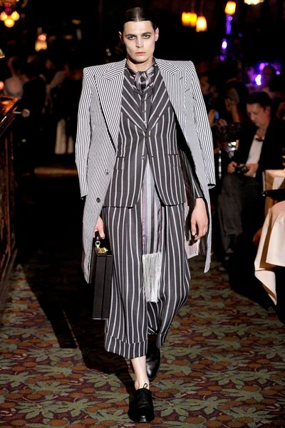 Look 7